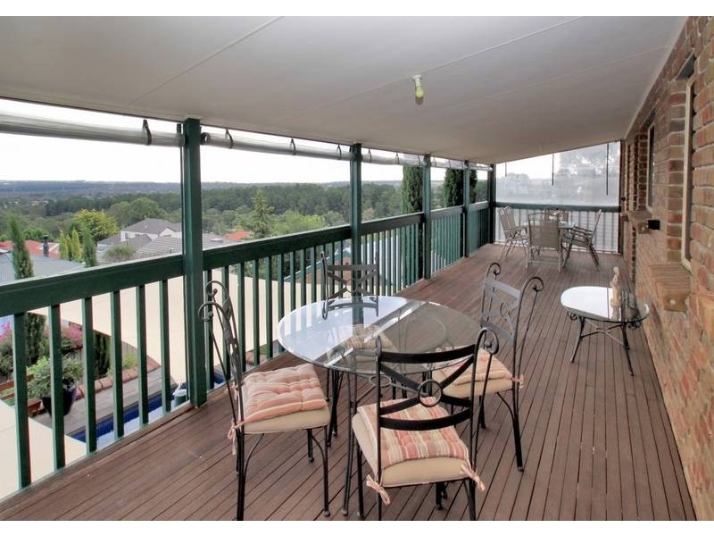 7 Willow Way, Aberfoyle Park SA 5159