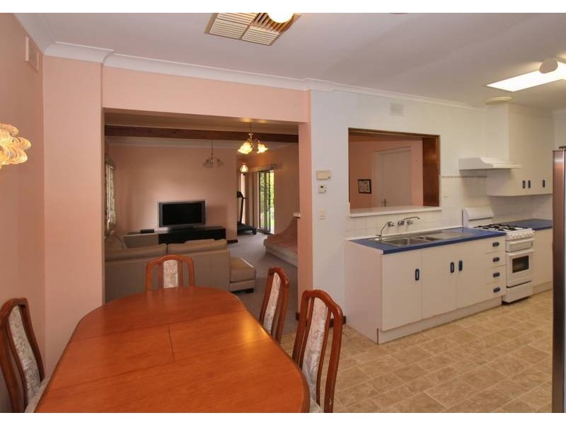 33 Larkdale Crescent, O’halloran Hill SA 5158