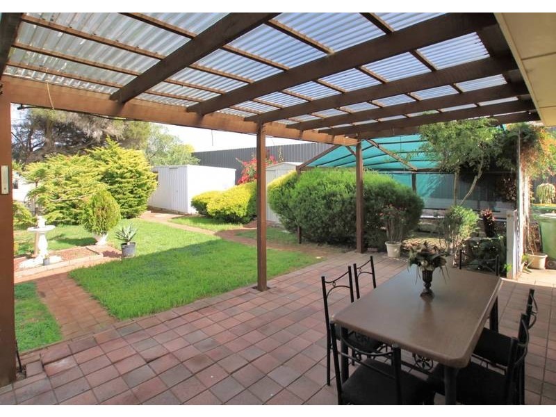 33 Larkdale Crescent, O’halloran Hill SA 5158