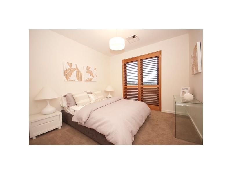 32 Highfield Dr, Craigburn Farm SA 5051