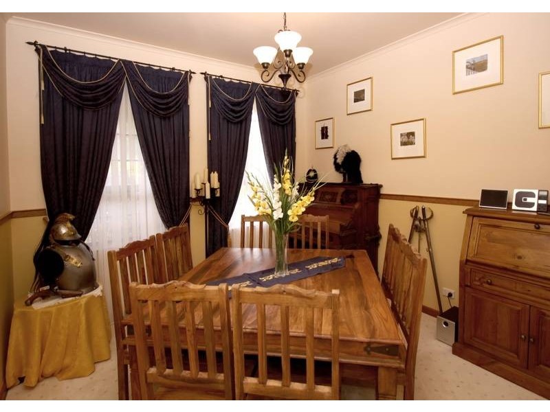 14 Shetland Street, Woodcroft SA 5162