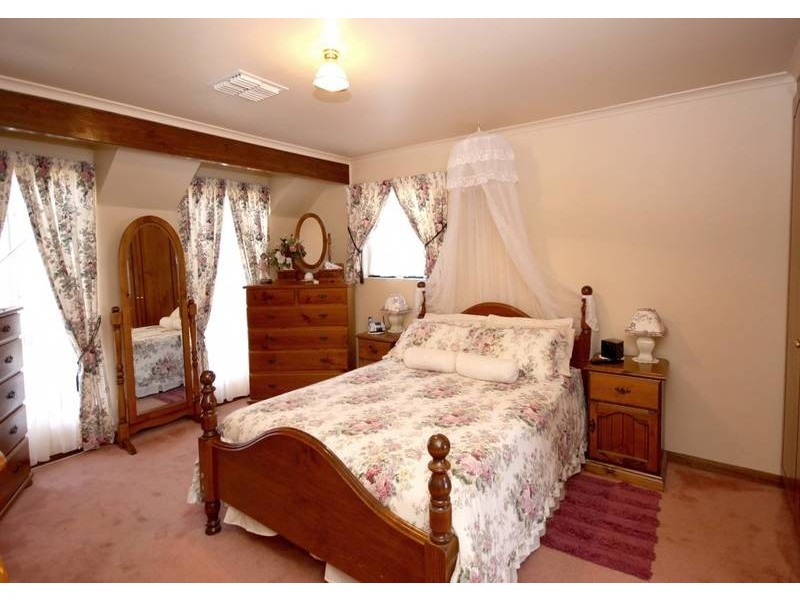 14 Shetland Street, Woodcroft SA 5162