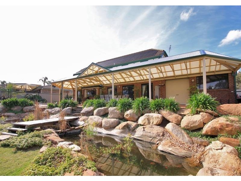 14 Shetland Street, Woodcroft SA 5162