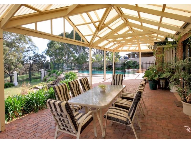 14 Shetland Street, Woodcroft SA 5162