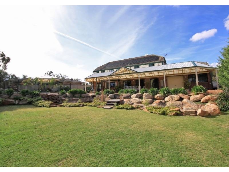 14 Shetland Street, Woodcroft SA 5162