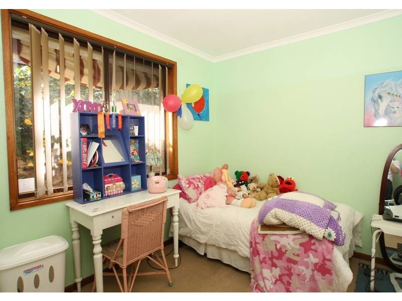 5 Alpine Road, Happy Valley SA 5159