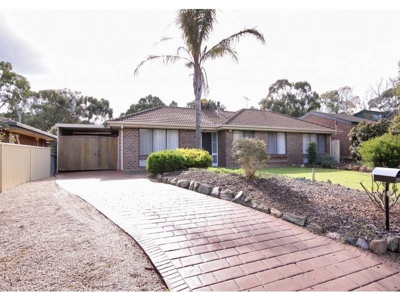 15 Paltarra Grove, Aberfoyle Park SA 5159