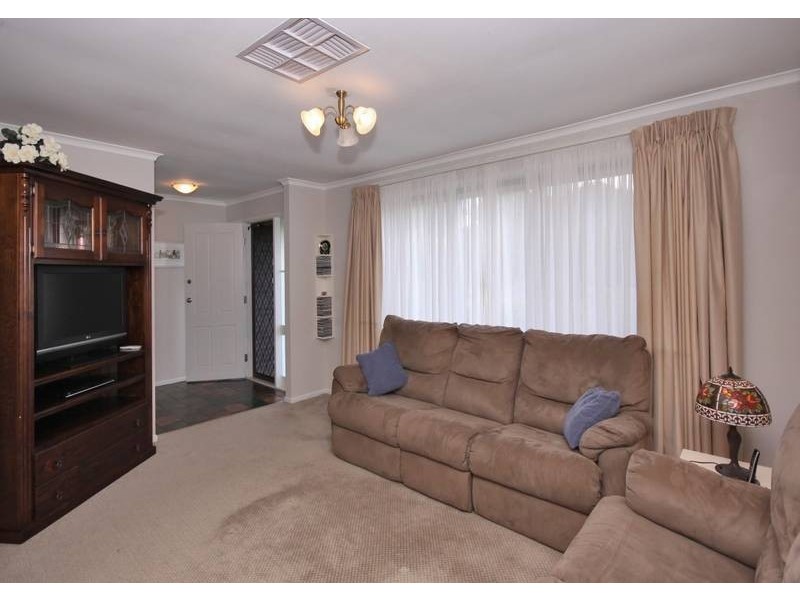 15 Paltarra Grove, Aberfoyle Park SA 5159