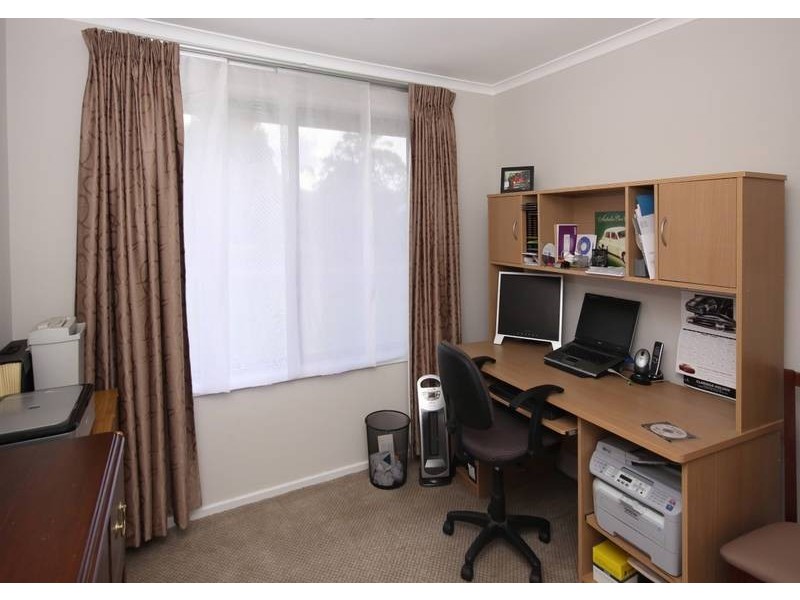 15 Paltarra Grove, Aberfoyle Park SA 5159