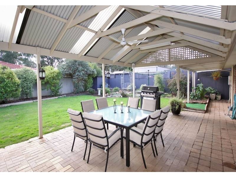 15 Paltarra Grove, Aberfoyle Park SA 5159