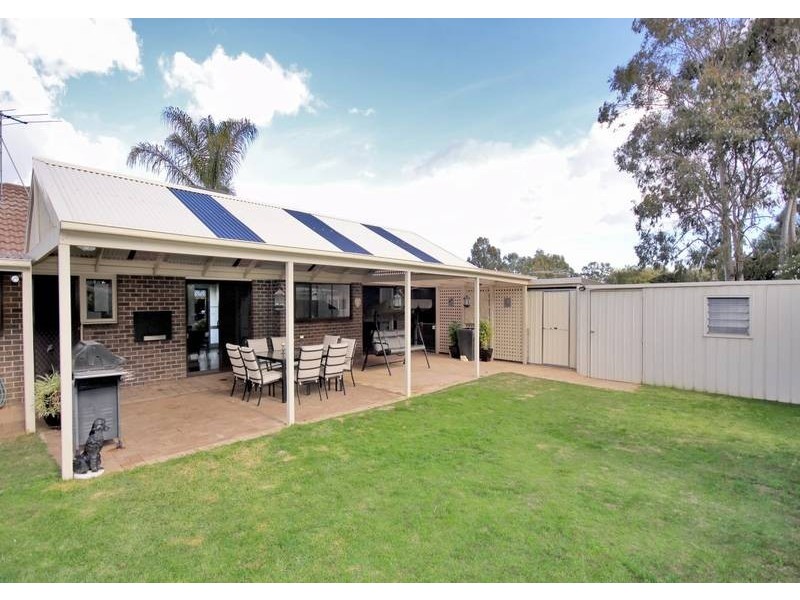 15 Paltarra Grove, Aberfoyle Park SA 5159
