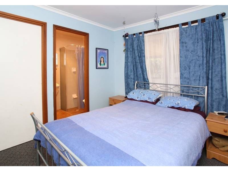 27 Helsinki Road, Hackham West SA 5163