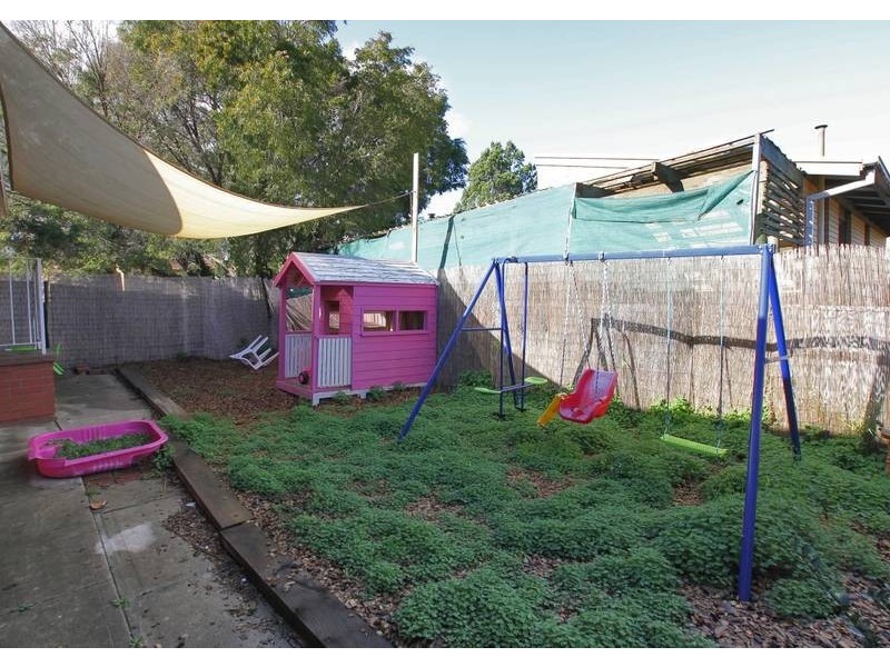 27 Helsinki Road, Hackham West SA 5163