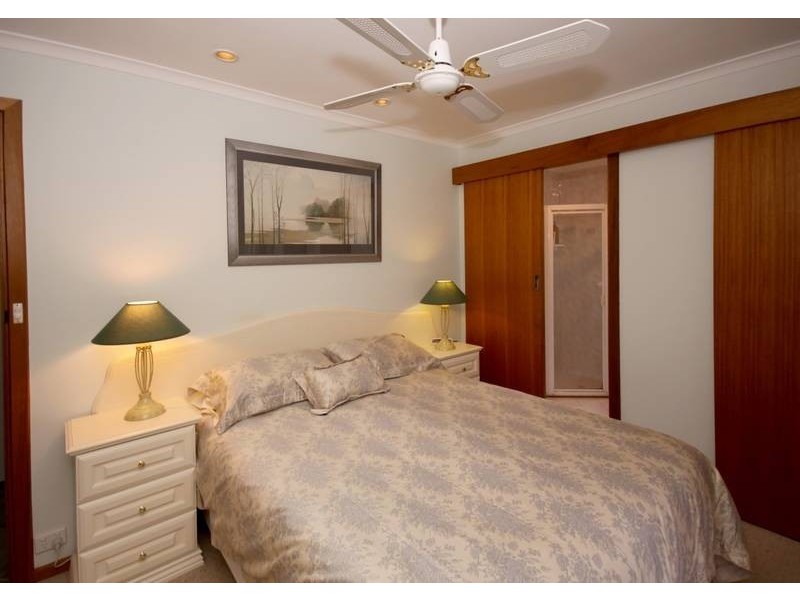 11 Lilford Way, Flagstaff Hill SA 5159