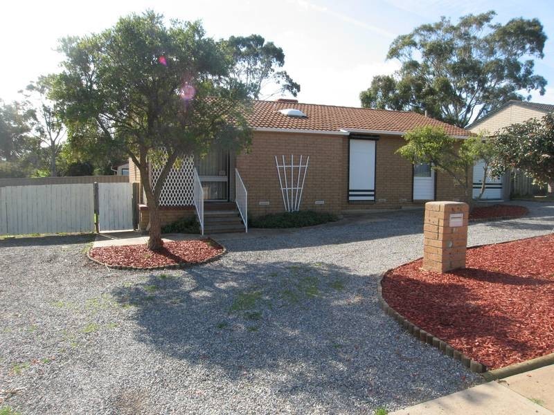 27 Lublin Crescent, Hackham West SA 5163