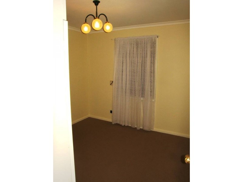 27 Lublin Crescent, Hackham West SA 5163