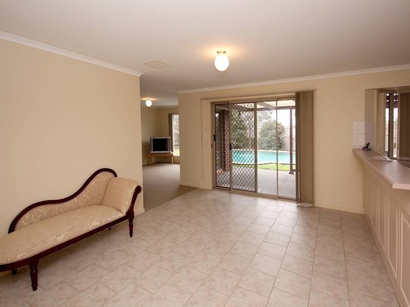 2 Osprey Court, Flagstaff Hill SA 5159