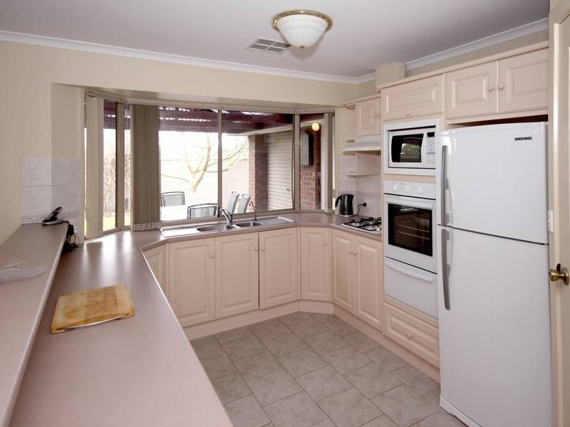 2 Osprey Court, Flagstaff Hill SA 5159