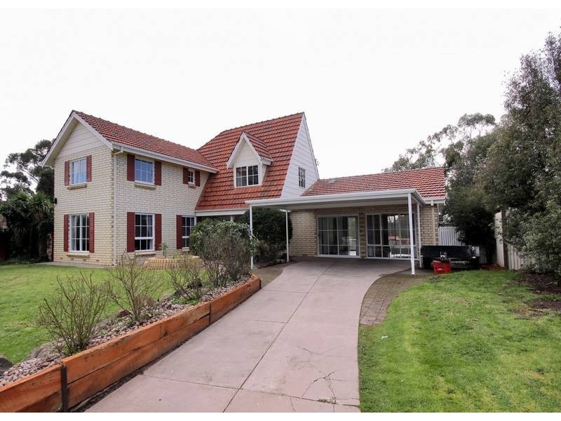 12 Broadmeadow Drive, Flagstaff Hill SA 5159