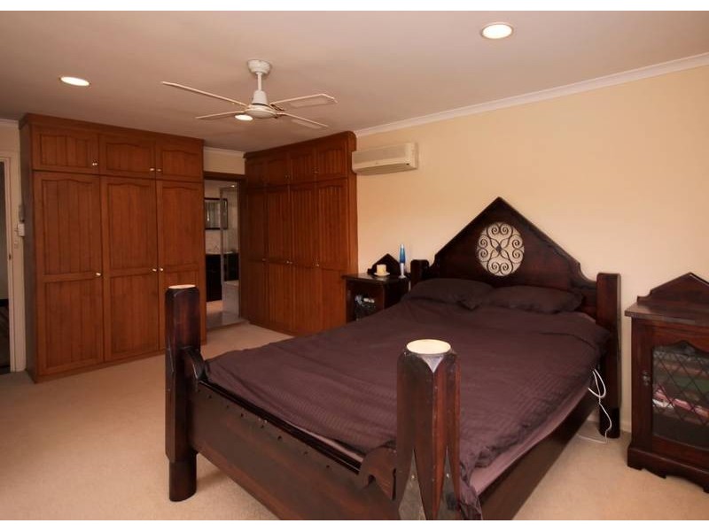 12 Broadmeadow Drive, Flagstaff Hill SA 5159