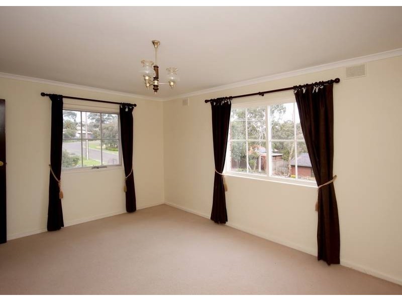 12 Broadmeadow Drive, Flagstaff Hill SA 5159