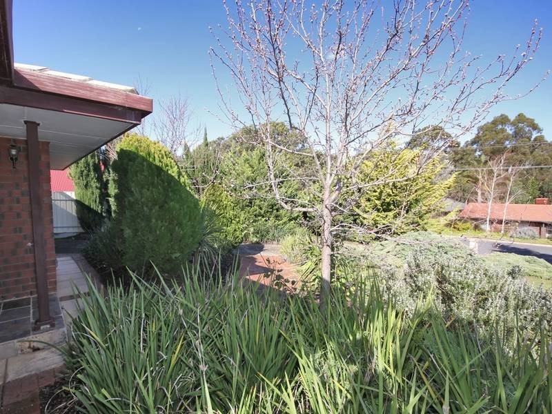 16 New York Road, Aberfoyle Park SA 5159