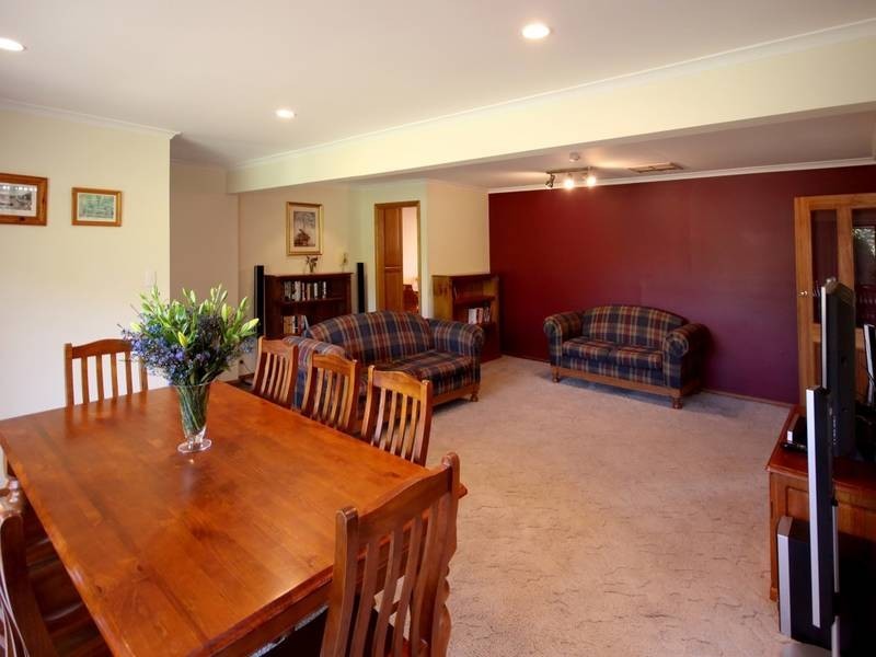 16 New York Road, Aberfoyle Park SA 5159