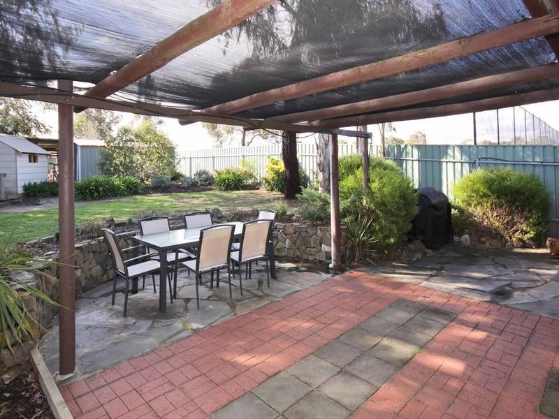 16 New York Road, Aberfoyle Park SA 5159