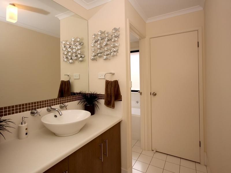 4 Walnut Street, Old Reynella SA 5161