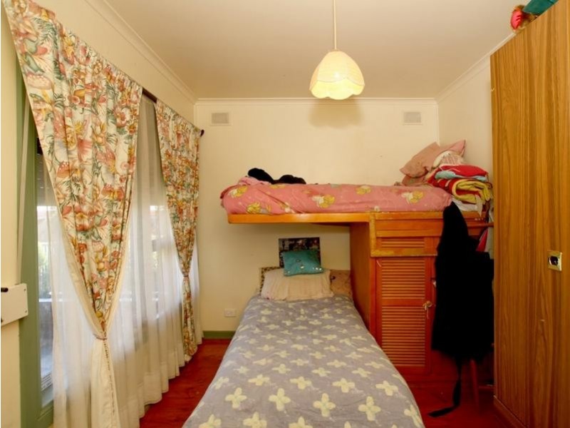 9 Marcian Street, Christie Downs SA 5164