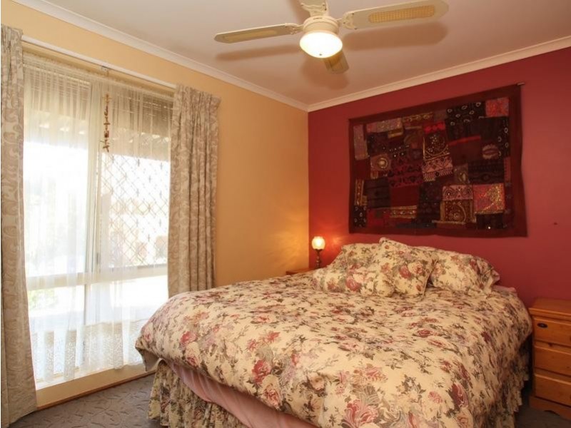 4 Tiree Court, Huntfield Heights SA 5163