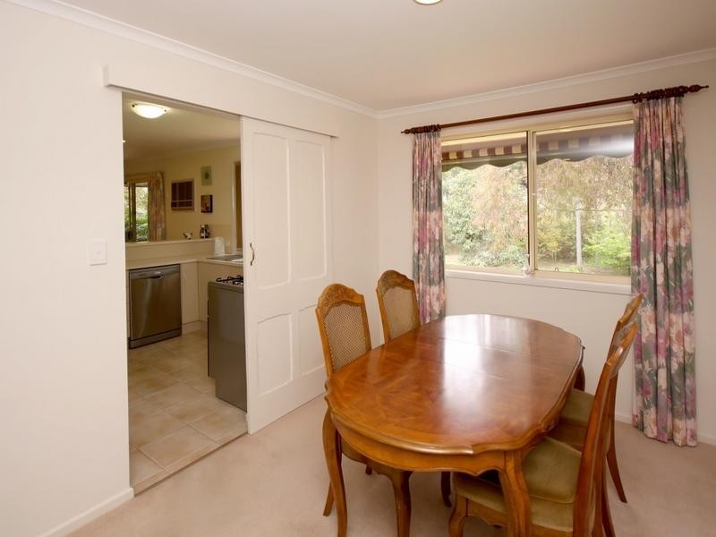 8 Nayook Grove, Happy Valley SA 5159