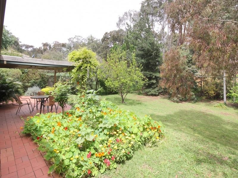 8 Nayook Grove, Happy Valley SA 5159
