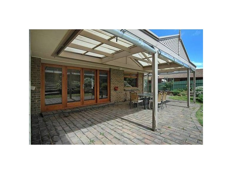 22 Walters Crescent, Aberfoyle Park SA 5159