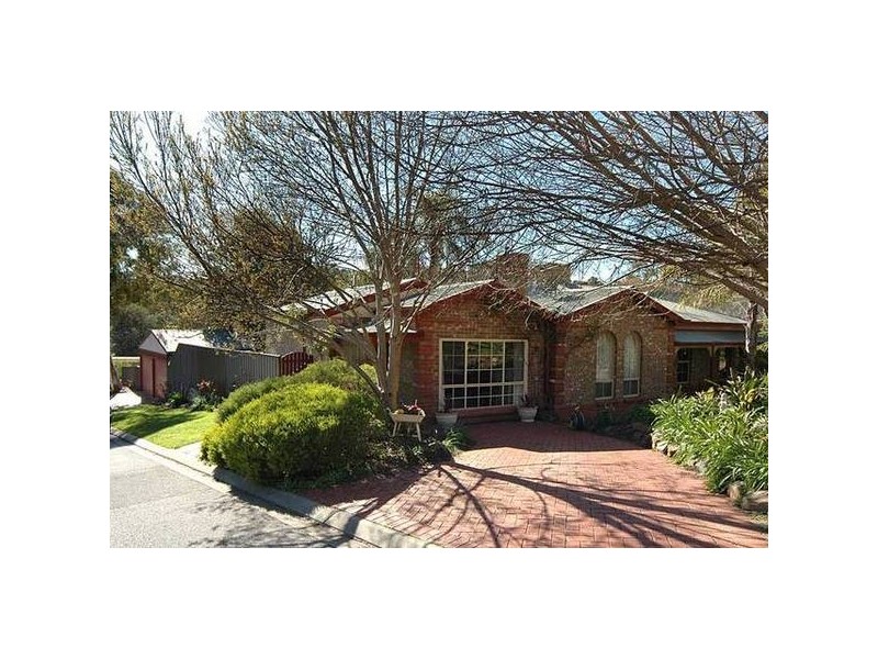 1 Tawny Court, Aberfoyle Park SA 5159
