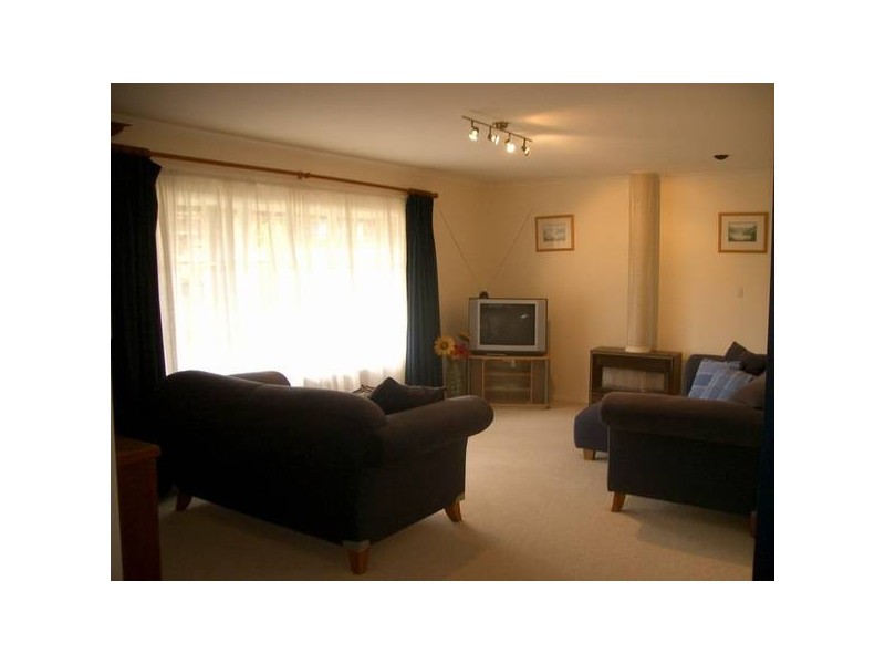 3 Broadmeadow Drive, Flagstaff Hill SA 5159