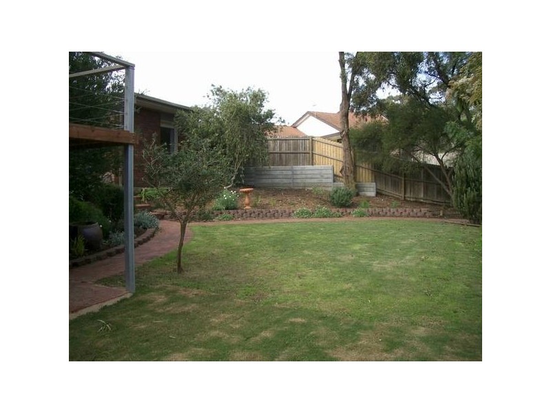 3 Broadmeadow Drive, Flagstaff Hill SA 5159