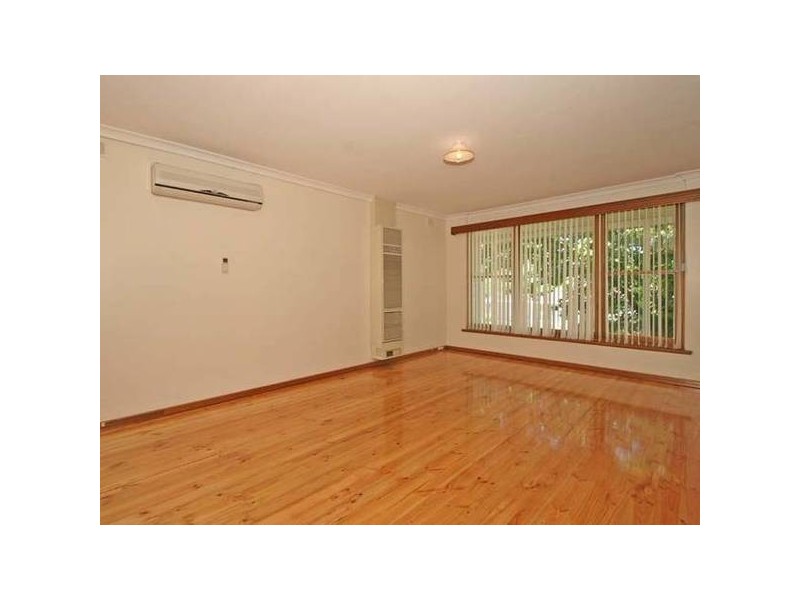 11 Vynland Drive, Flagstaff Hill SA 5159