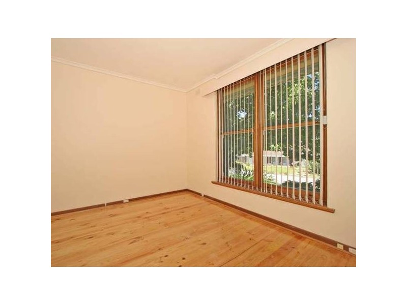 11 Vynland Drive, Flagstaff Hill SA 5159