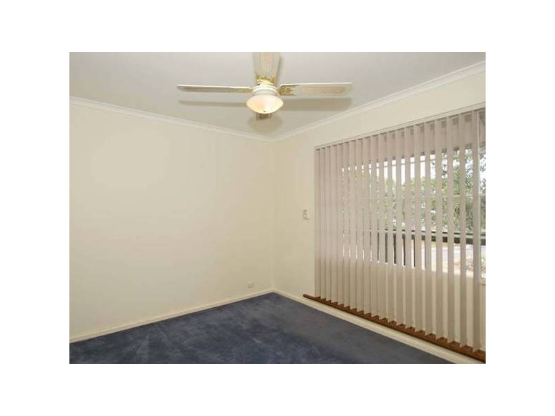 25 Sunnymeade Drive, Aberfoyle Park SA 5159