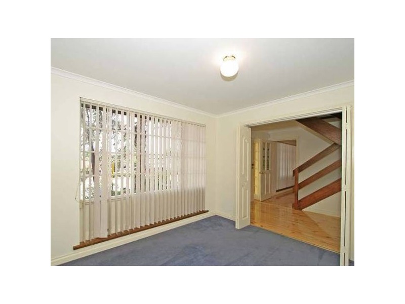 25 Sunnymeade Drive, Aberfoyle Park SA 5159