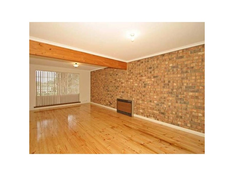 25 Sunnymeade Drive, Aberfoyle Park SA 5159