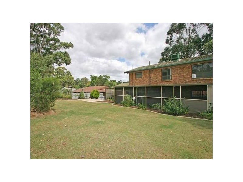 25 Sunnymeade Drive, Aberfoyle Park SA 5159