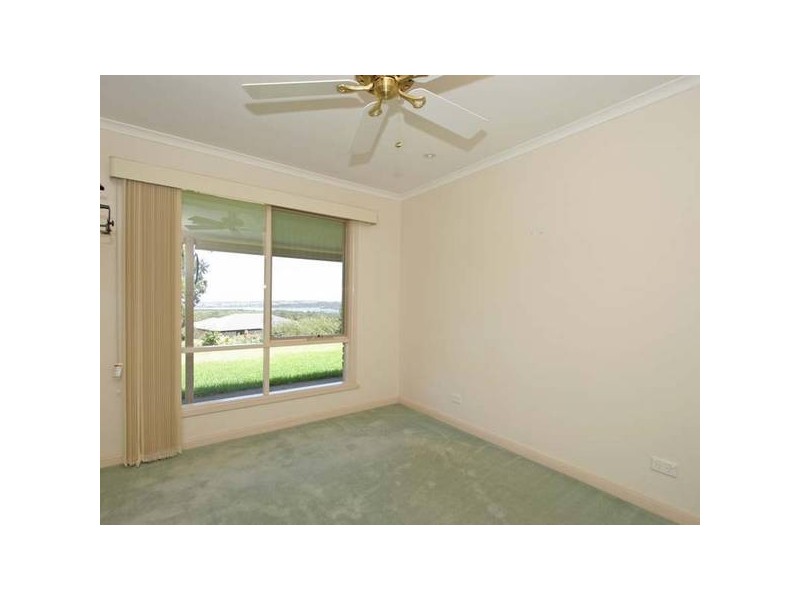 32 Maluka Drive, Happy Valley SA 5159