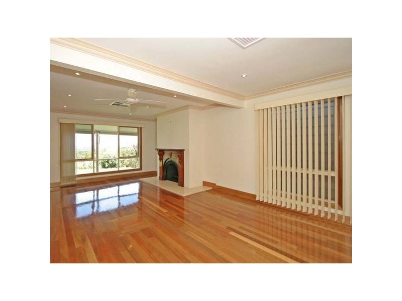 32 Maluka Drive, Happy Valley SA 5159