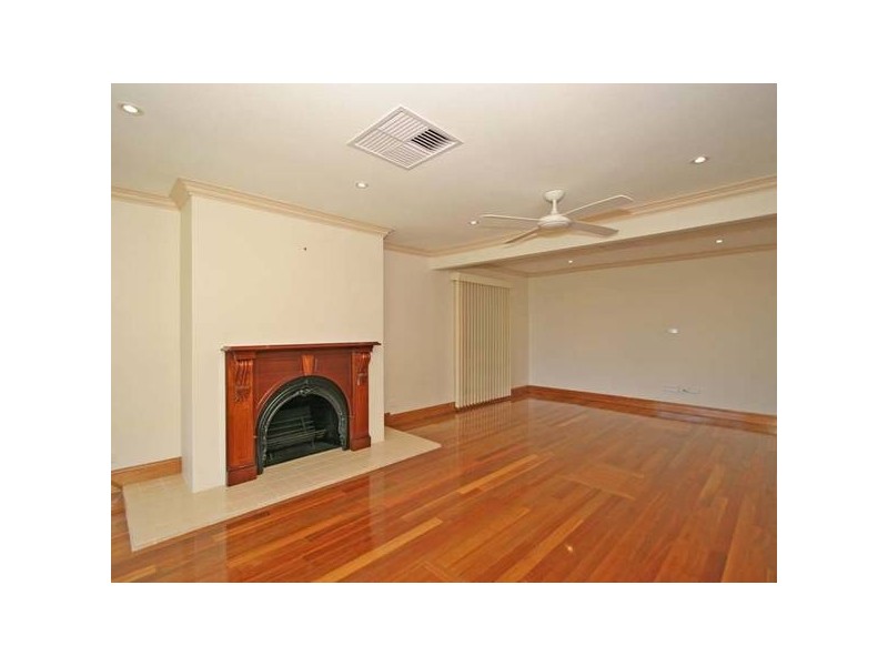 32 Maluka Drive, Happy Valley SA 5159