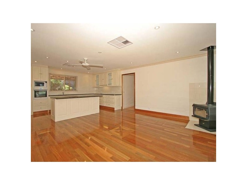 32 Maluka Drive, Happy Valley SA 5159