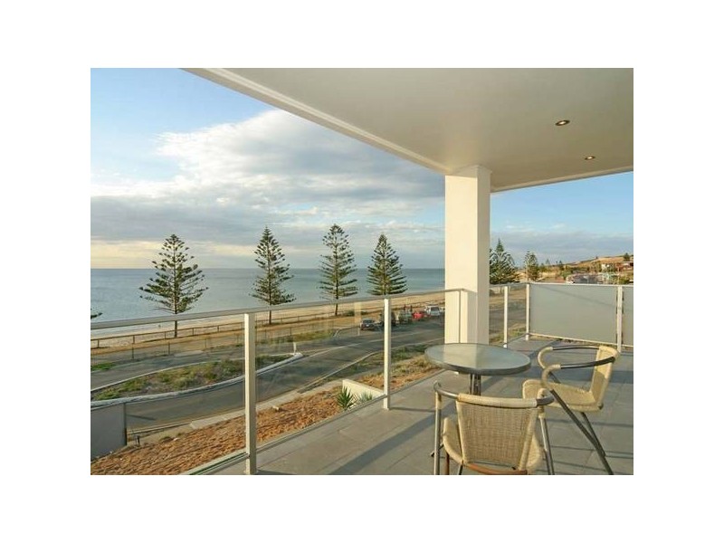 26 Esplanade, Christies Beach SA 5165