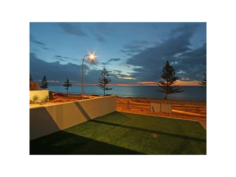 26 Esplanade, Christies Beach SA 5165