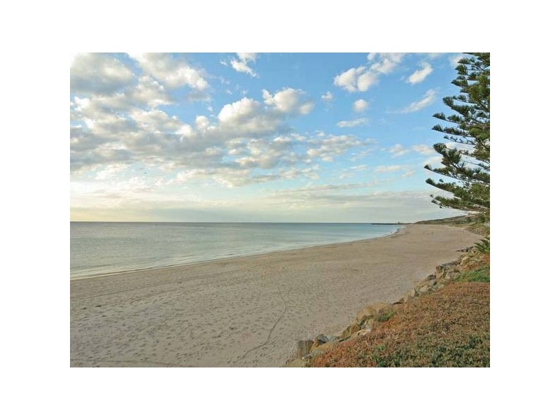 26 Esplanade, Christies Beach SA 5165